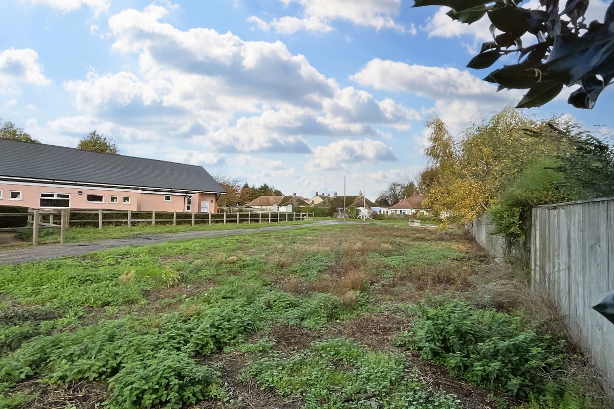 Land adjacent to 295 High Road, Trimley St. Martin, Felixstowe, Suffolk ...